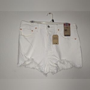 NWT Levi's 501 Women's White Cutoff Shorts Size 32